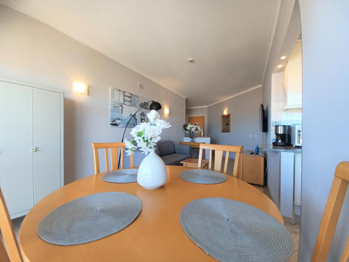 Oasis Beach Apartment Портиман Экстерьер фото